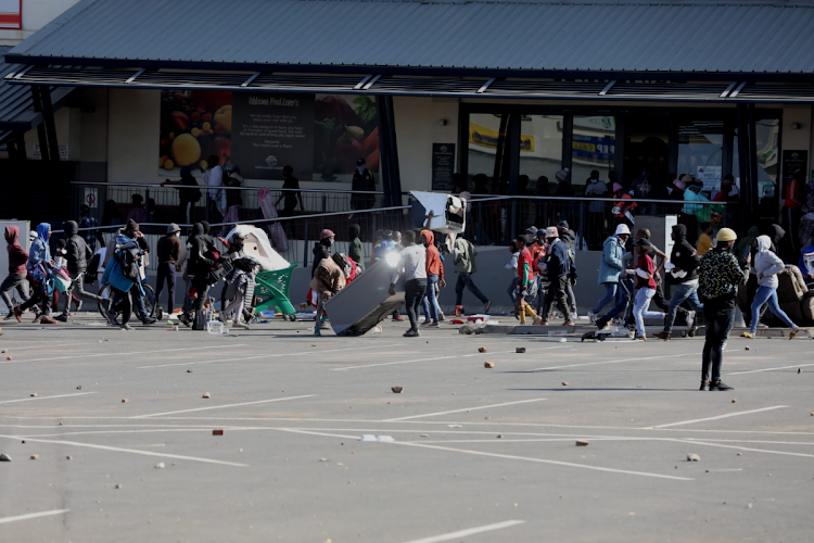 Western Cape, Cape Town, looting, protests, SANDF, SAPS