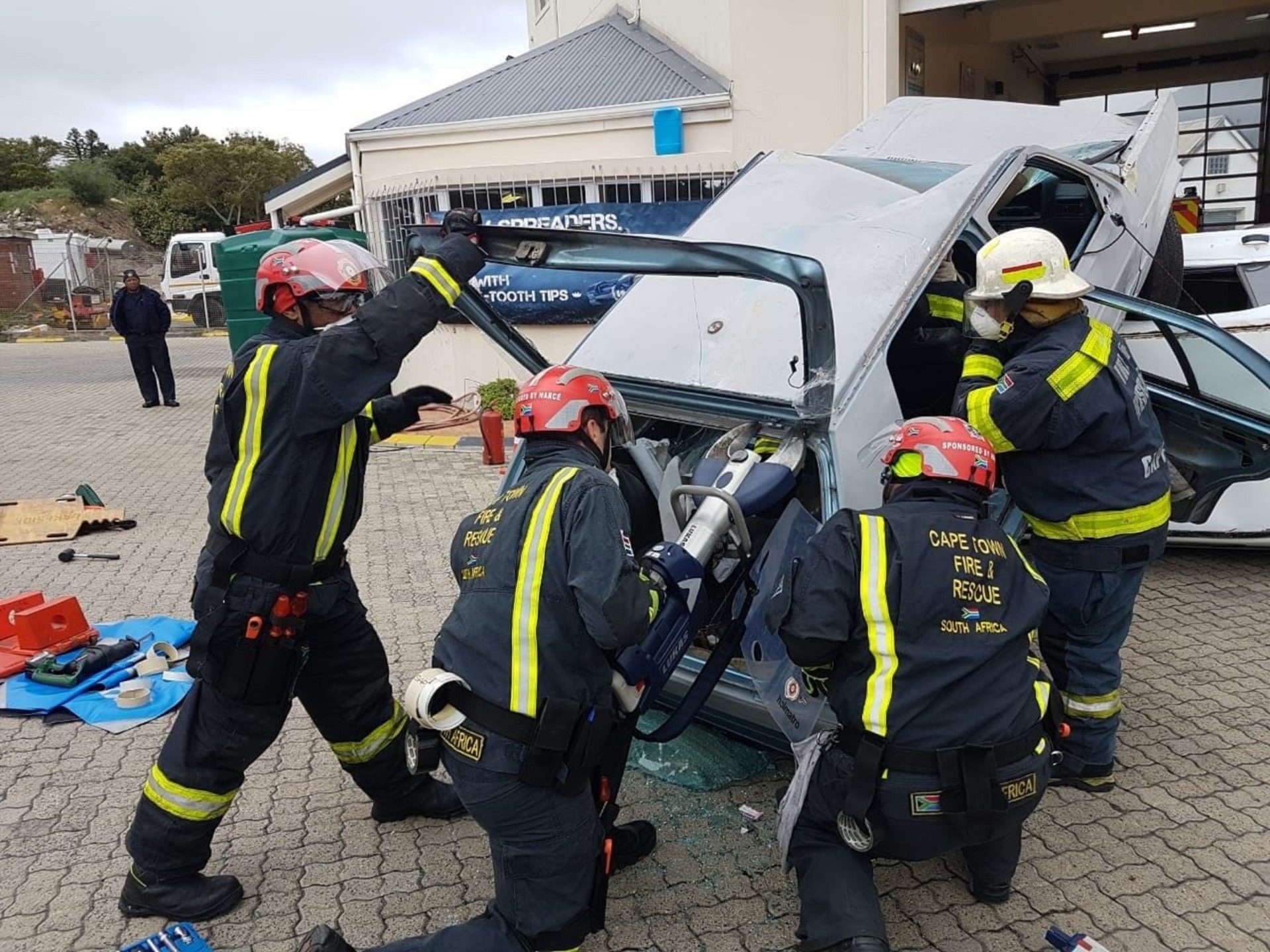 Cape Town Destroyers compete in Luxembourg - Smile 90.4FM