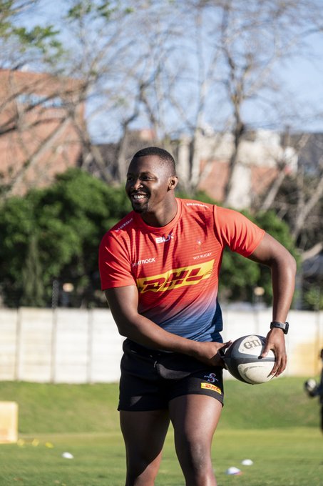 Junior Pokomela running with the ball at a Stormers training session in Bellville.