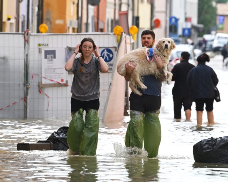 Italy floods claim at least 13 lives, thousands flee - Smile 90.4FM