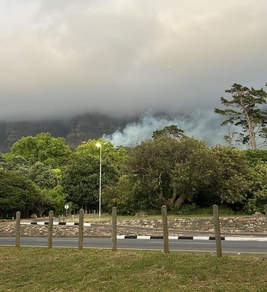 Several fires are burning in the Western Cape