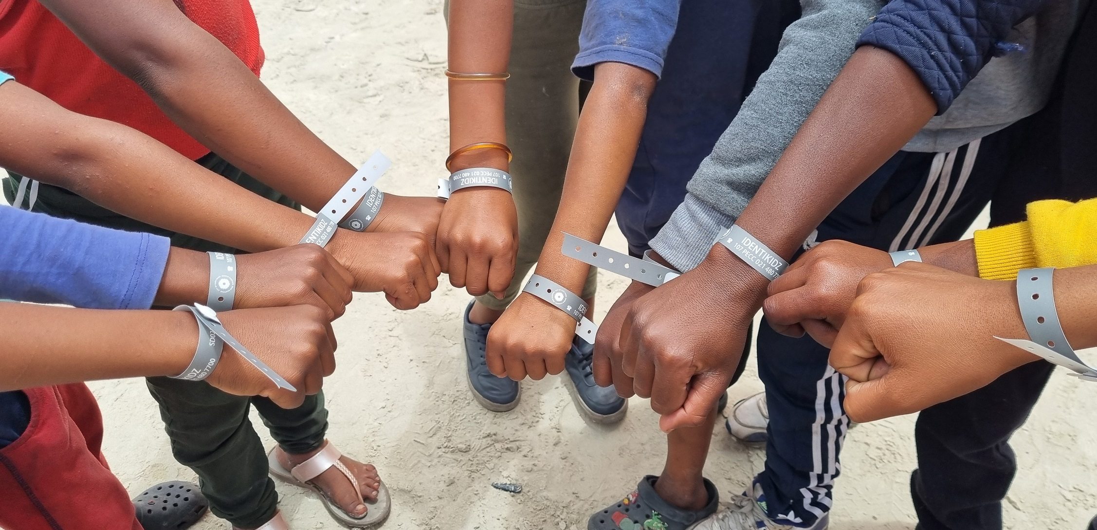 Identikidz bands are the ‘must have’ safety accessory for young children at beaches