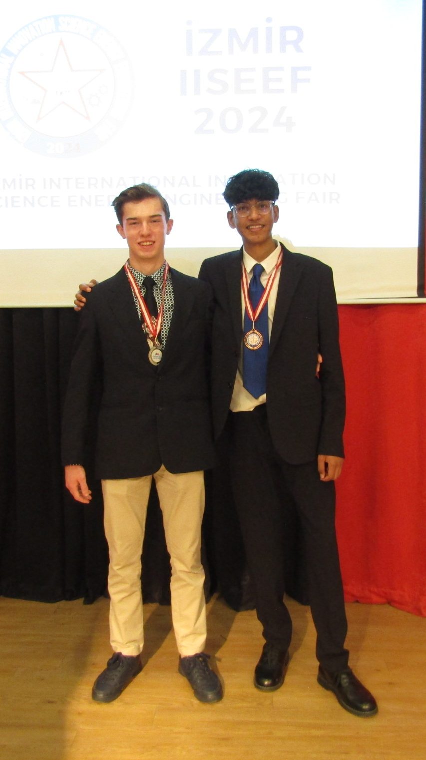 Two learners from the Western Cape won two medals at an International Science Fair