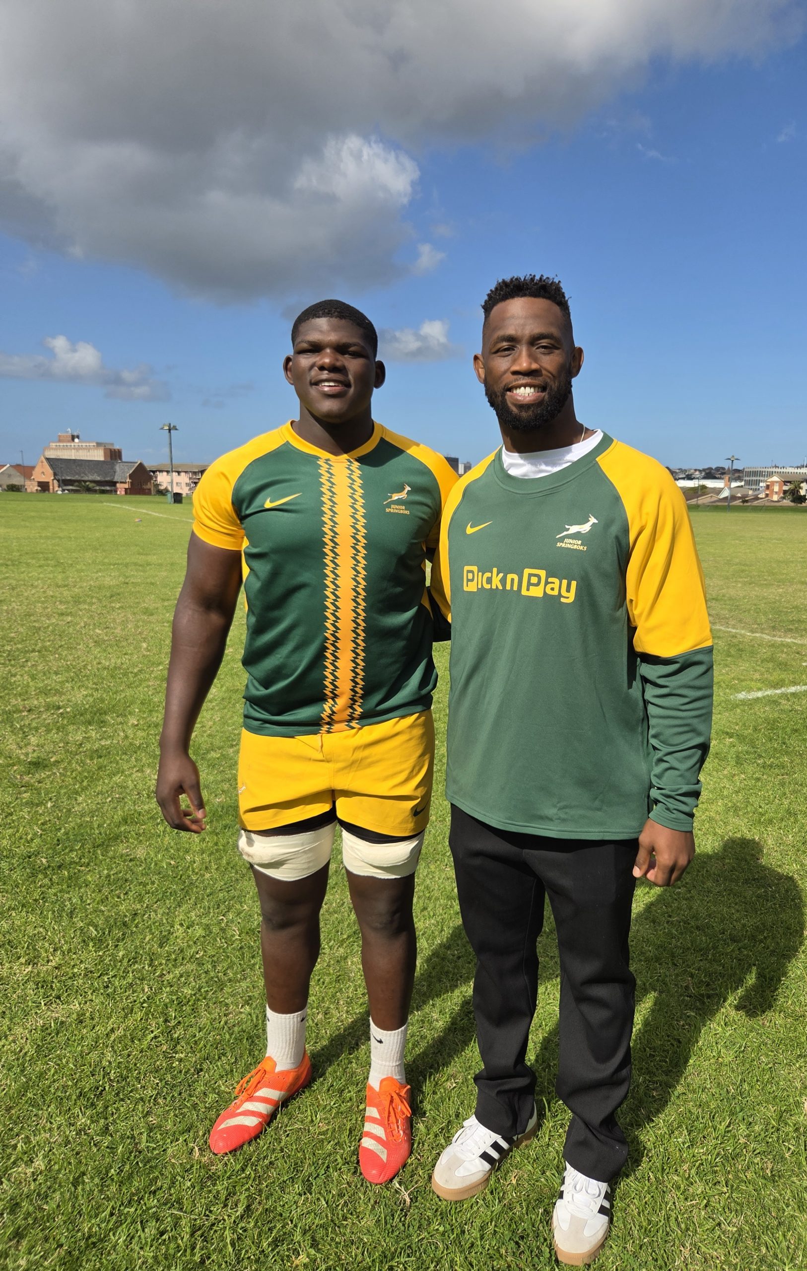 Siya Kolisi Inspires Junior Springboks During Training in Gqeberha