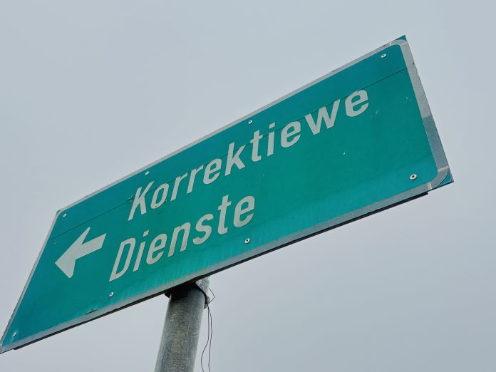 malmesbury prison sign department of correctional services arson kekana