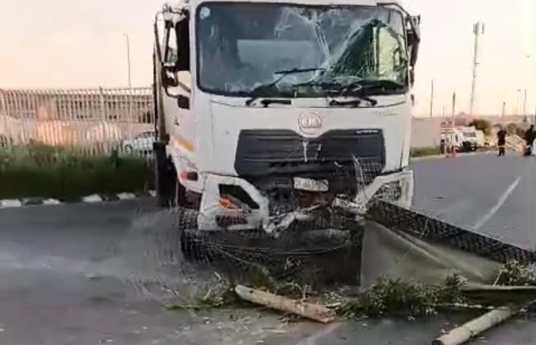 drunk driver crashes into animal clinic