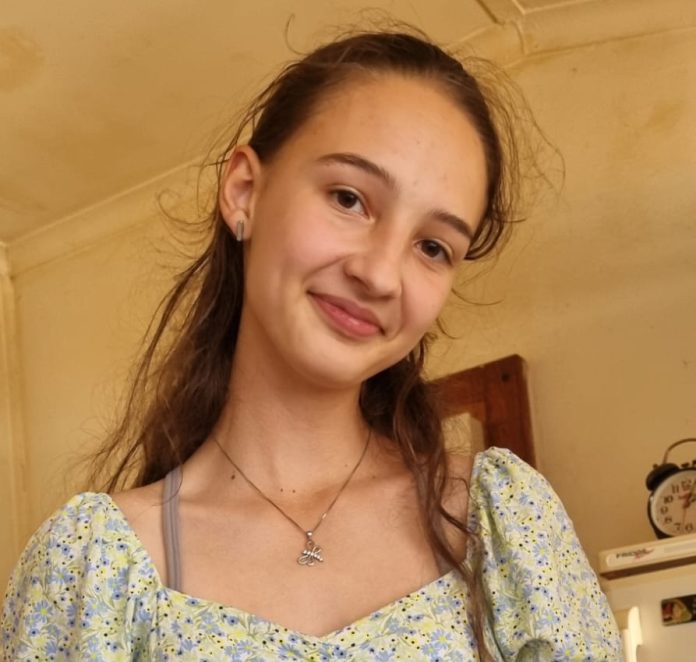 teenager, Deveney Nel