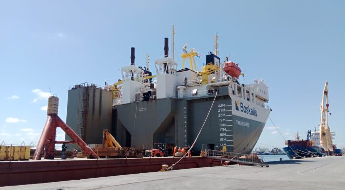 Interesting operations are afoot at Cape Town Harbour