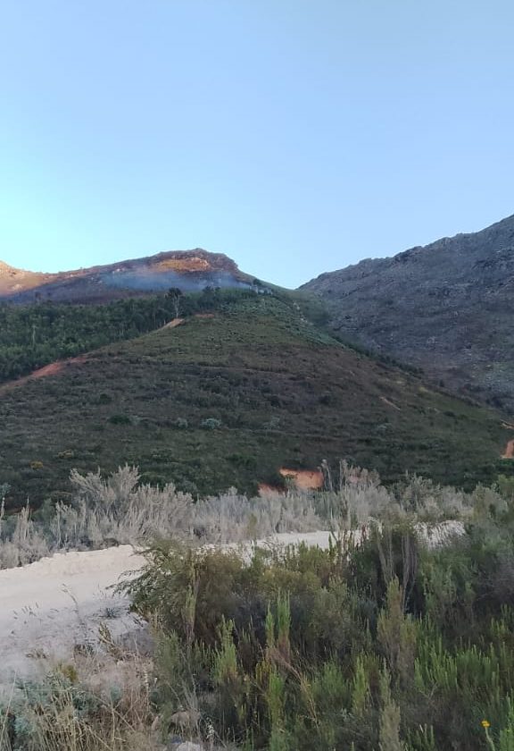 Two new fires were reported in the Cape Winelands district early this morning