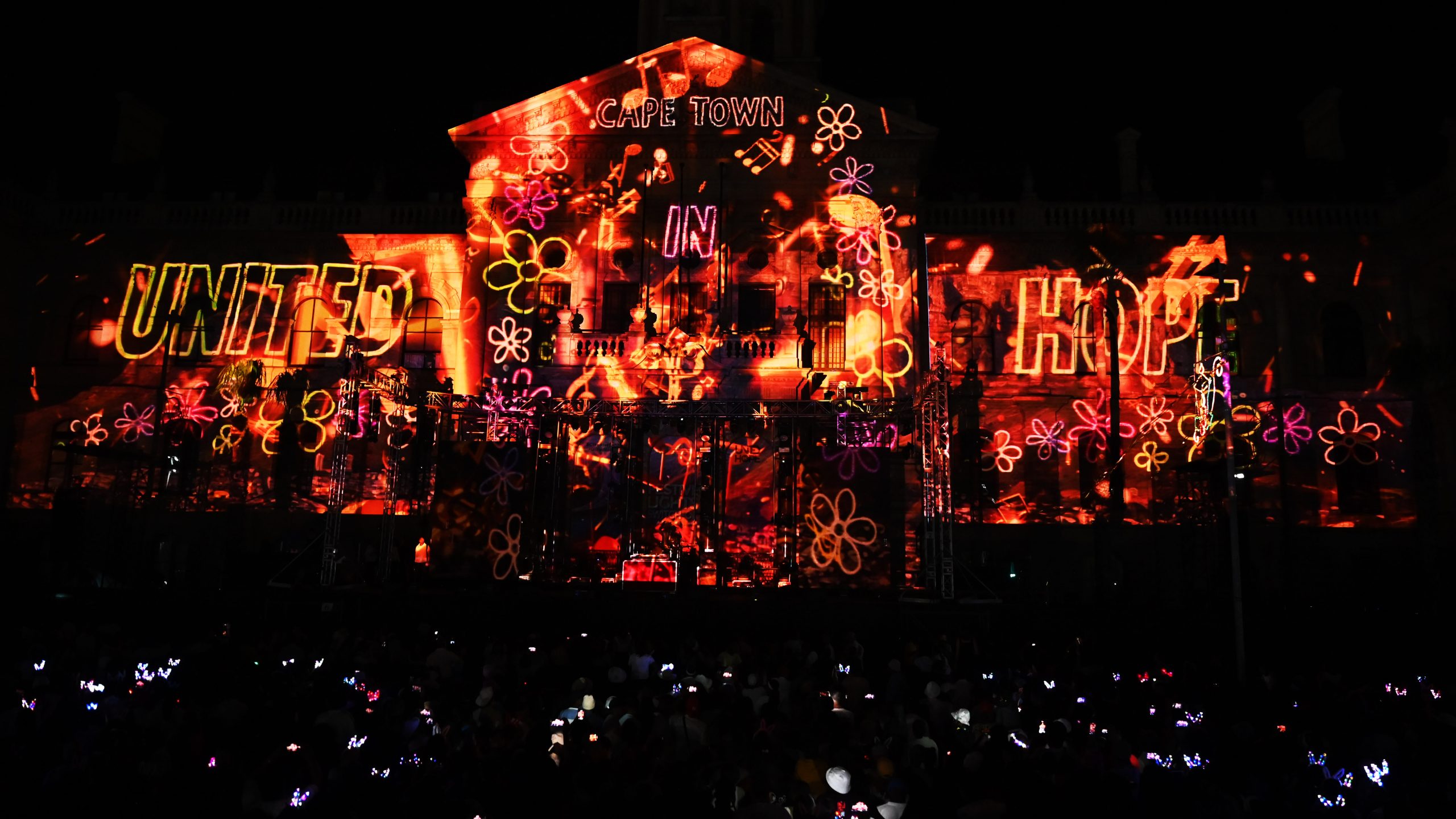 watch: over 100,000 people watch city lights switch on