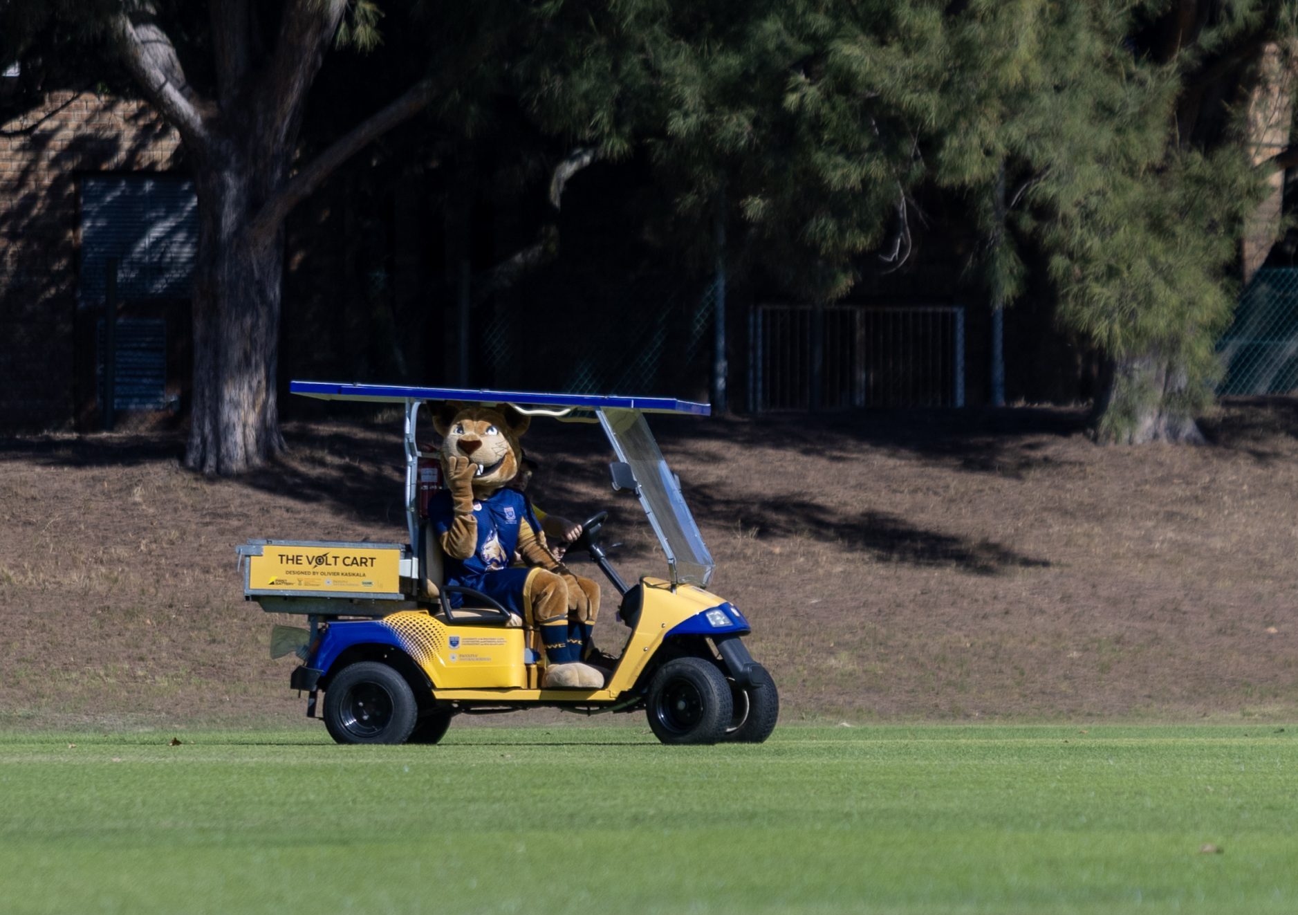 Unemployed UWC-graduates have turned an old golf cart into a clean-energy Power hub 