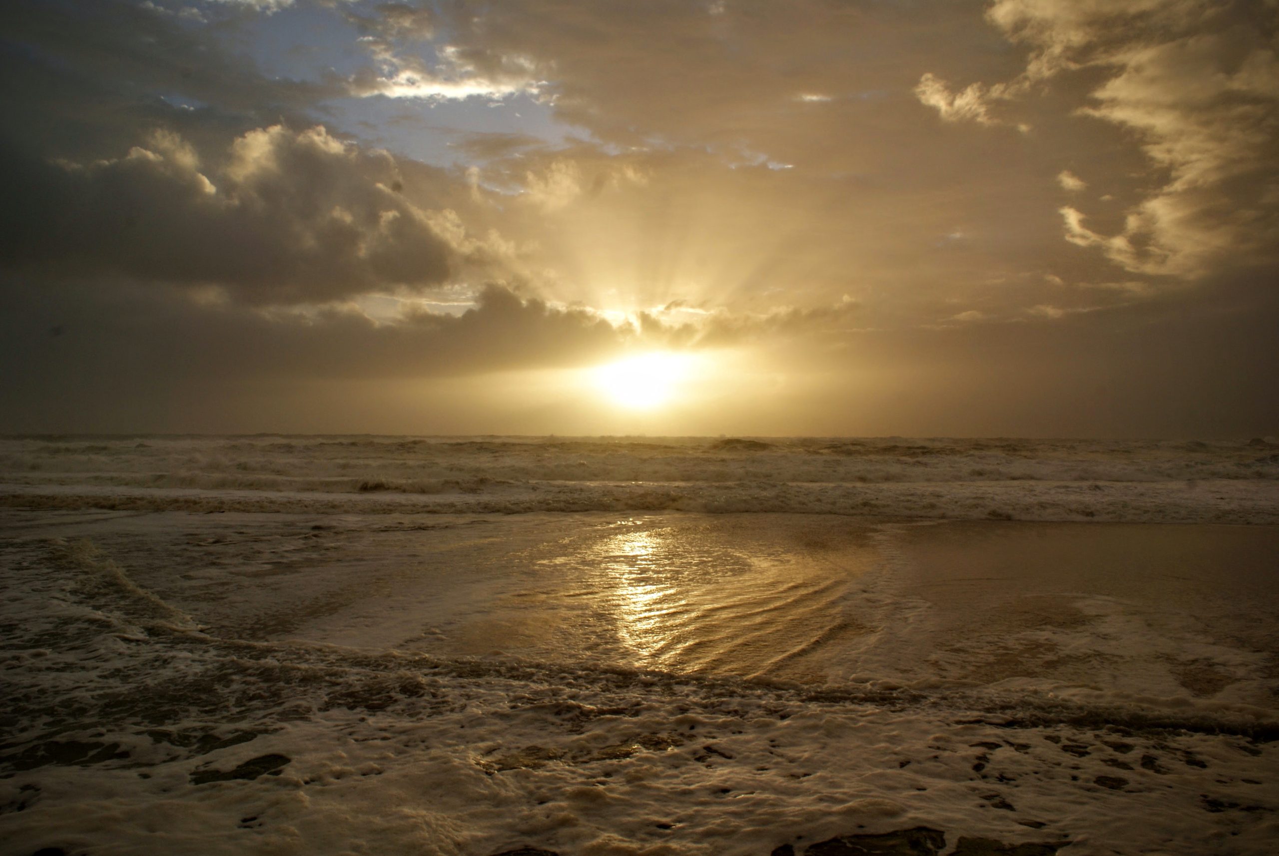 full moon spring tide