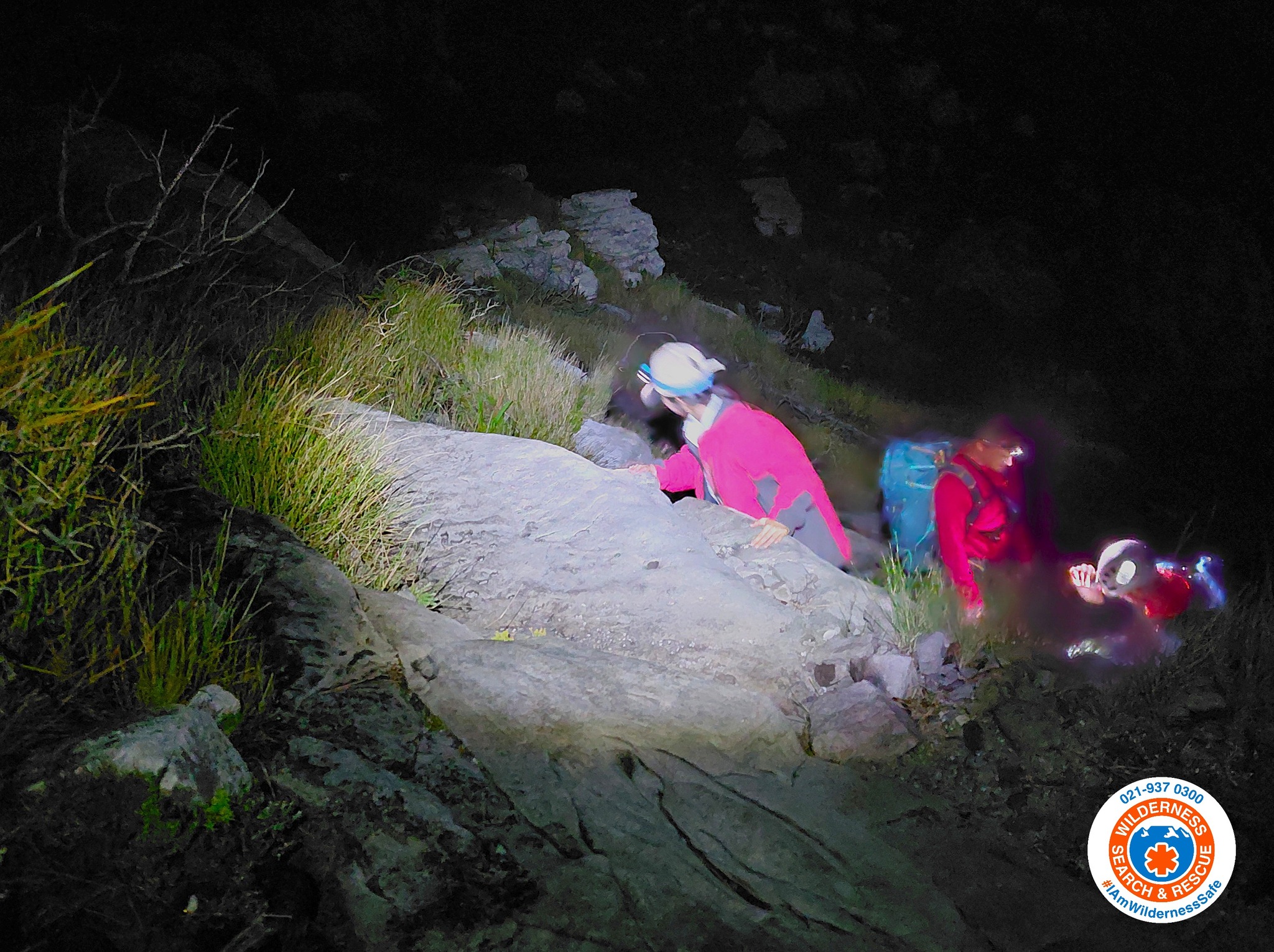 stranded chineese hiker rescued