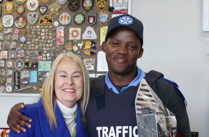 A City Traffic Officer helps to save a life!