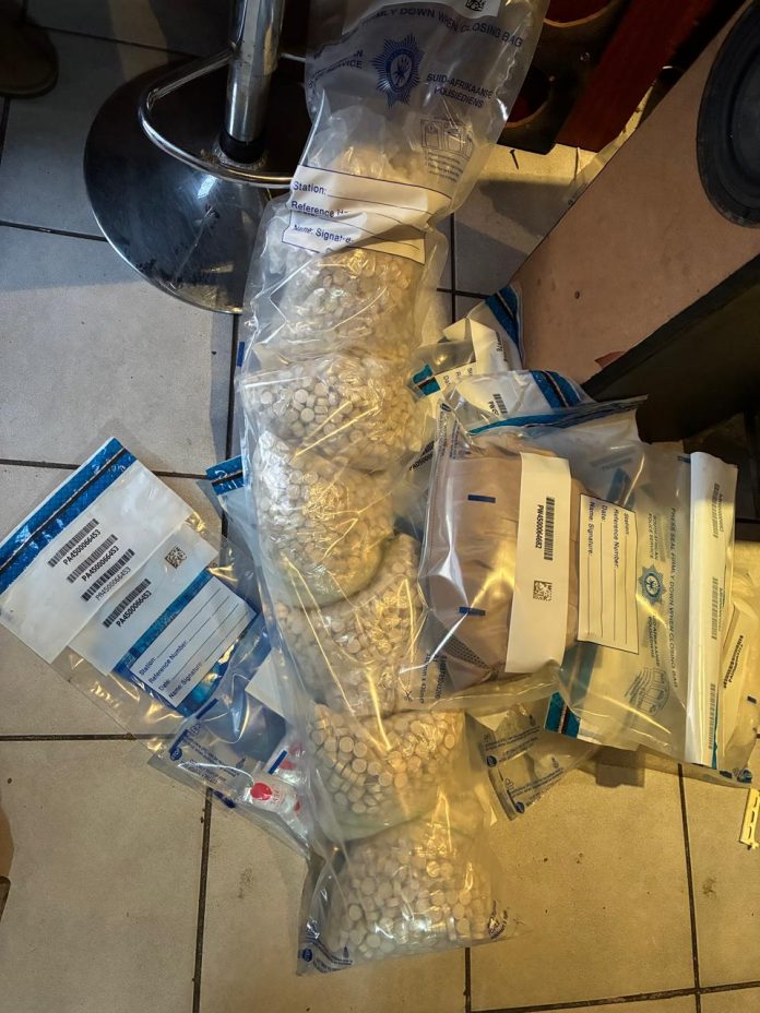 WhatsApp Image 2026-06-10 at 09.43.26 R1.5m drugs seized in Delft