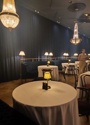 What does a R1-billion investment at a 5-star Hotel in Cape Town look like?