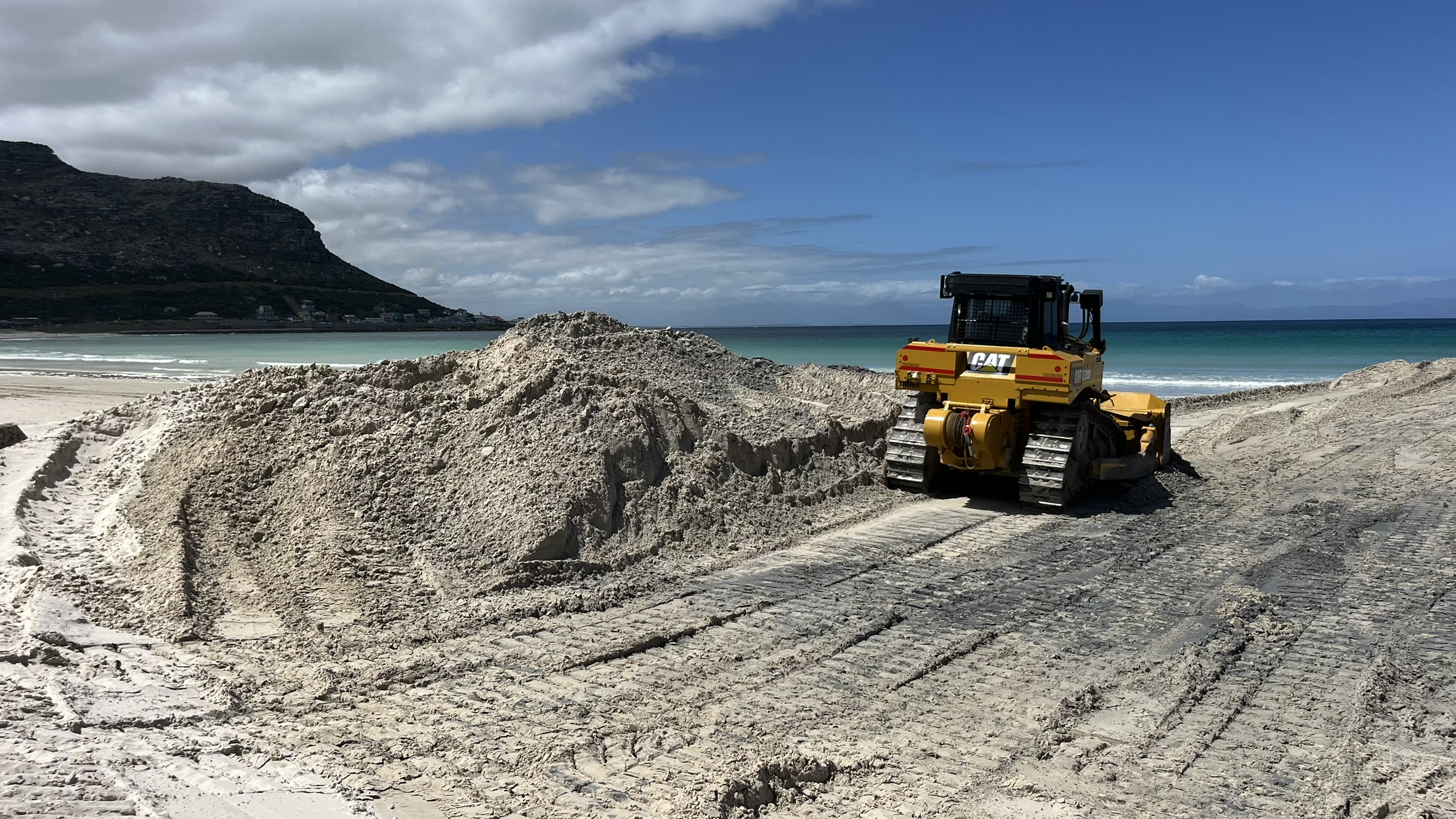 Cape Town to Start Annual Beach Lowering in Muizenberg, Fish Hoek and Hout Bay
