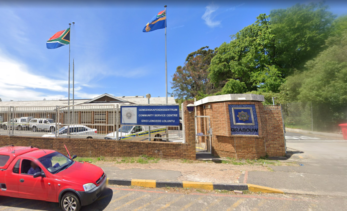 Screenshot (94) couple - grabouw police station