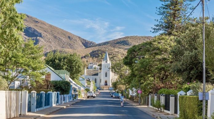 494640906_1267338555396839_7831282090602574903_n A free, self-guided art route in Montagu next month