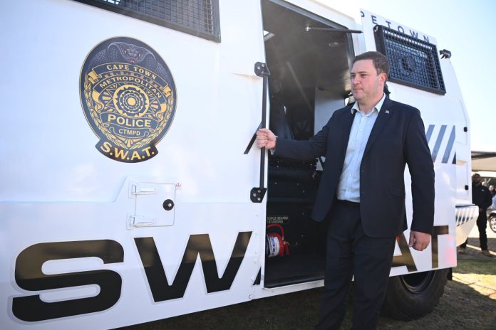 see: city swat team