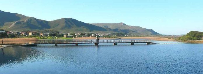 Kleinmond-lagoon